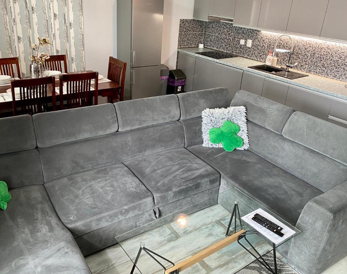 Royal City Centre Apartment Poprad Bagian luar foto