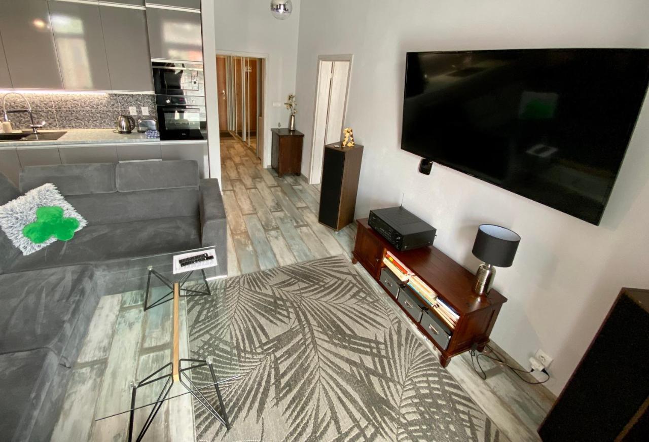Royal City Centre Apartment Poprad Bagian luar foto