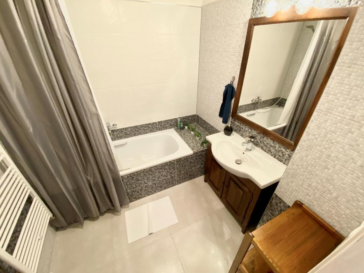 Royal City Centre Apartment Poprad Bagian luar foto