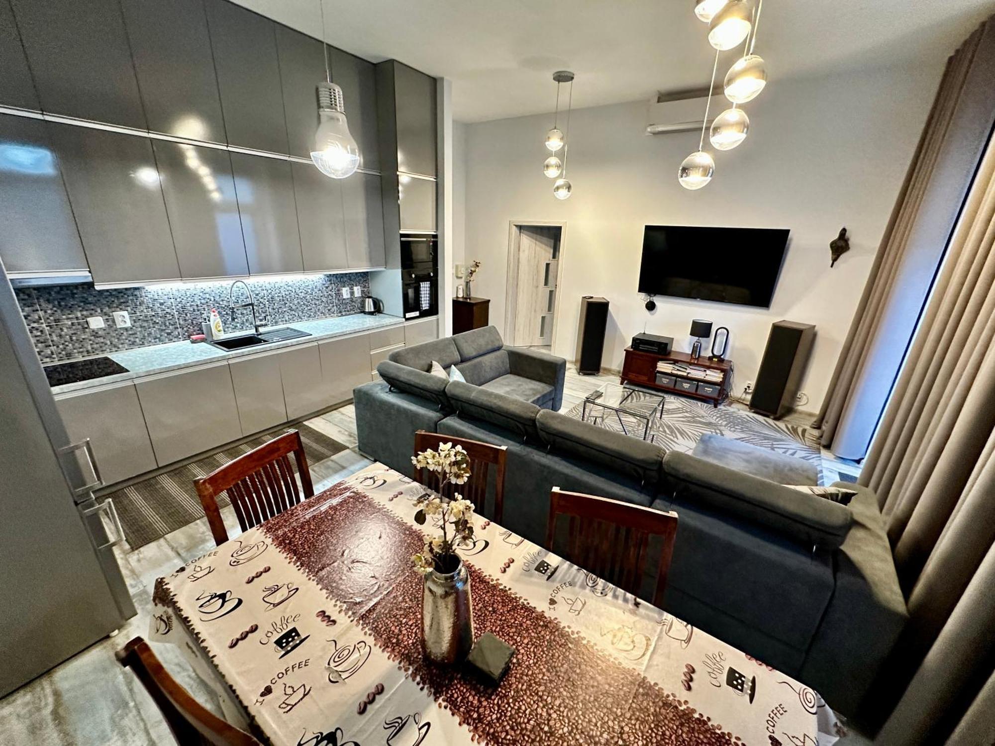 Royal City Centre Apartment Poprad Bagian luar foto