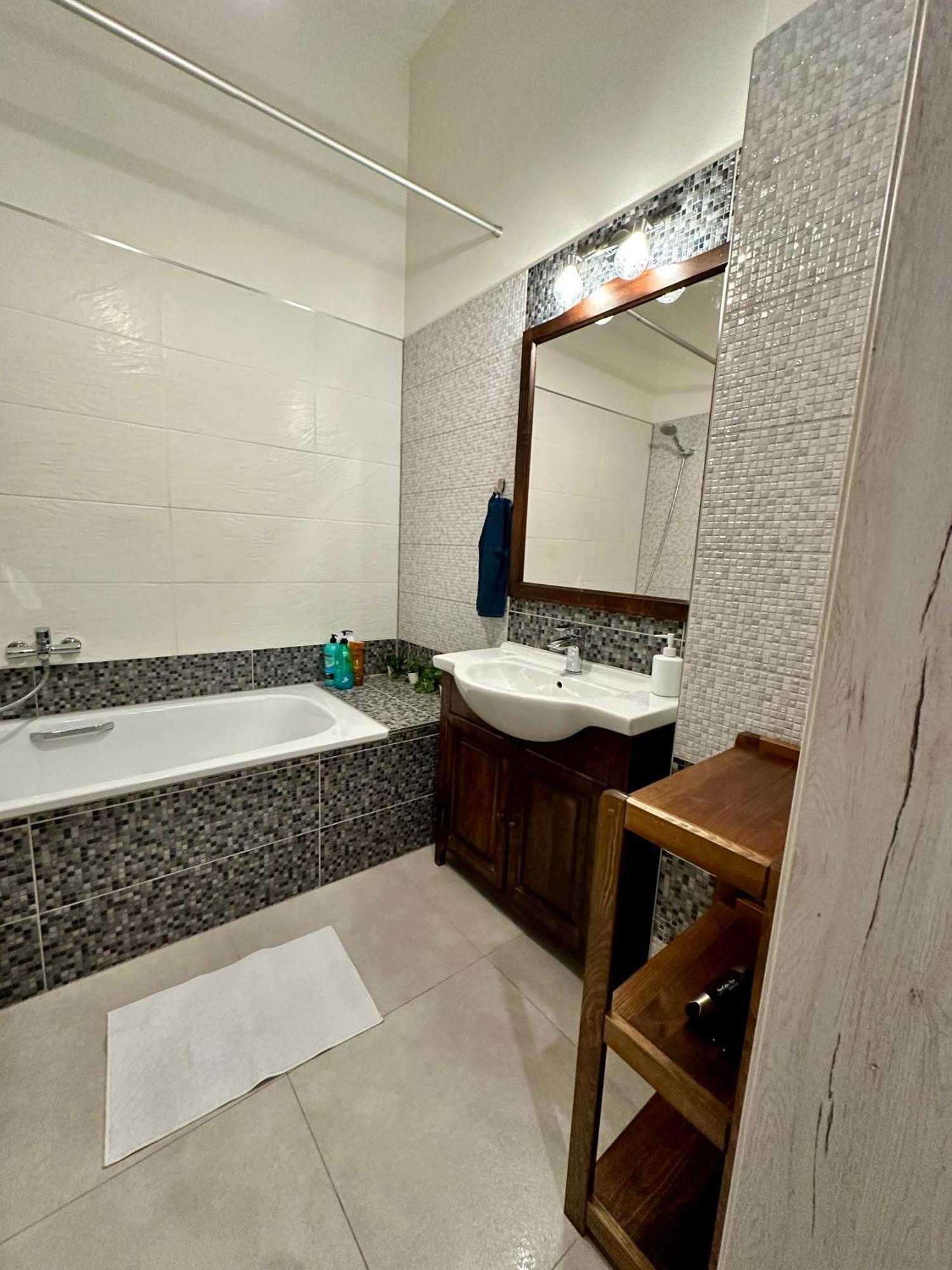 Royal City Centre Apartment Poprad Bagian luar foto