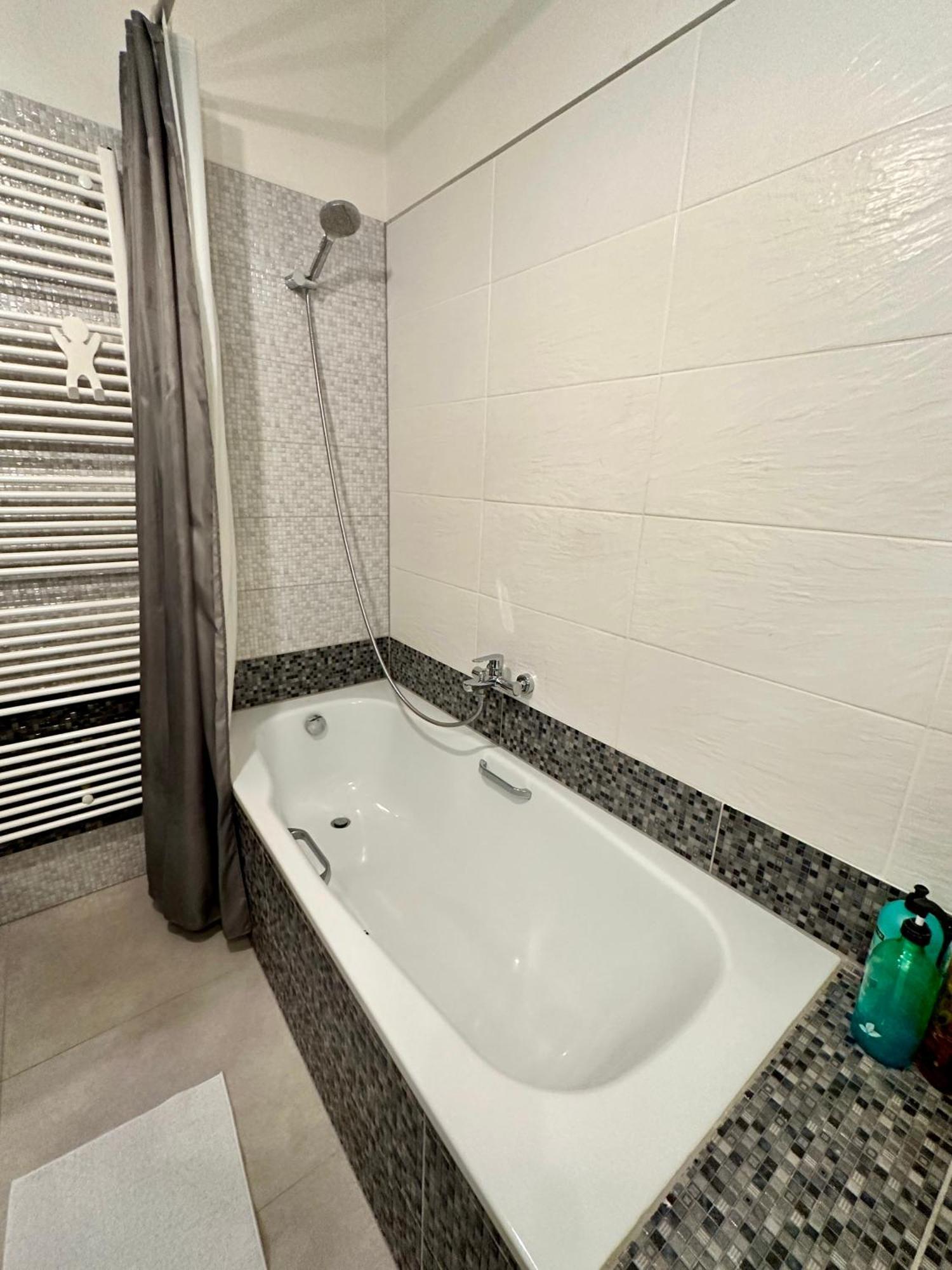 Royal City Centre Apartment Poprad Bagian luar foto